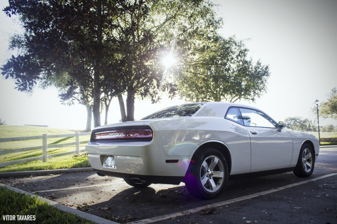 Assista- direto dos Estados Unidos, dirigimos o Dodge Challenger 1