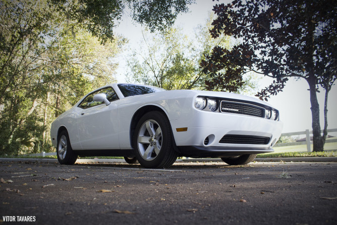 Assista- direto dos Estados Unidos, dirigimos o Dodge Challenger 3