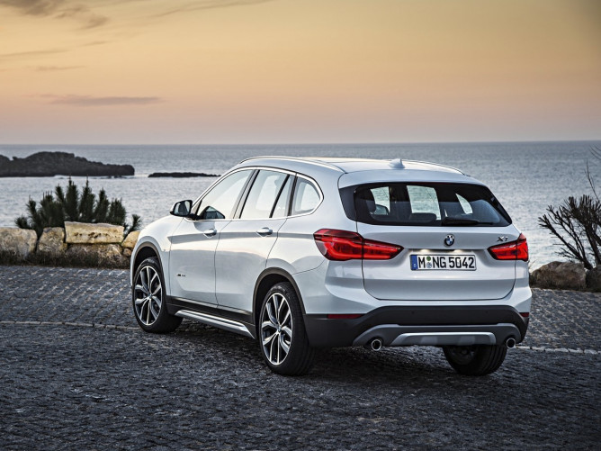 BMW revela nova geração do X1, que traz visual reformulado e tração dianteira 2