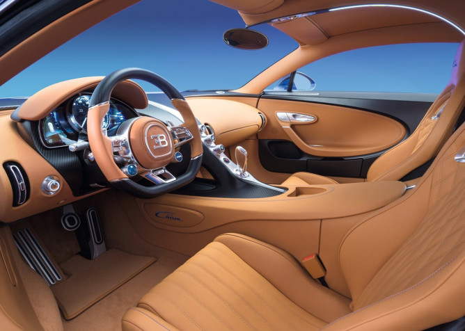 Bugatti revela sucessor do Veyron, o insano Chiron; novidade traz motor com 1.521 cv 9
