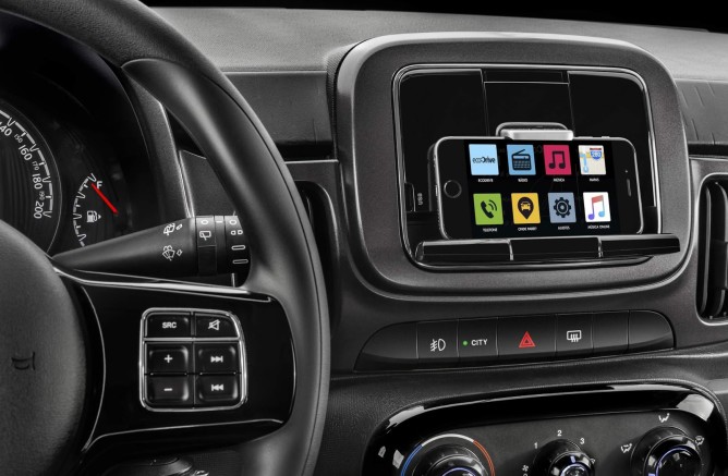 Fiat anuncia versão com câmbio automatizado para o Mobi 4