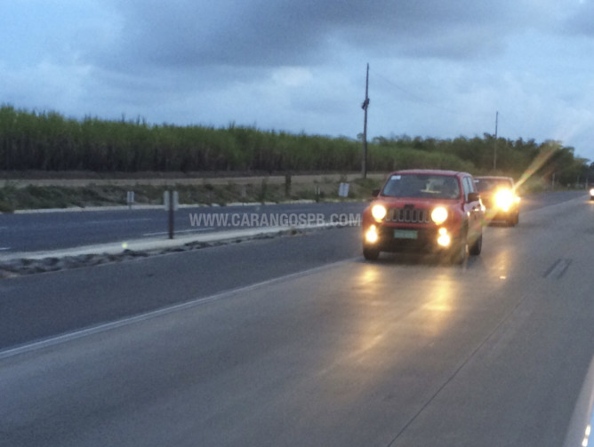 Flagra- Jeep Renegade é visto praticamente sem disfarces na BR 101, em Pernambuco 2