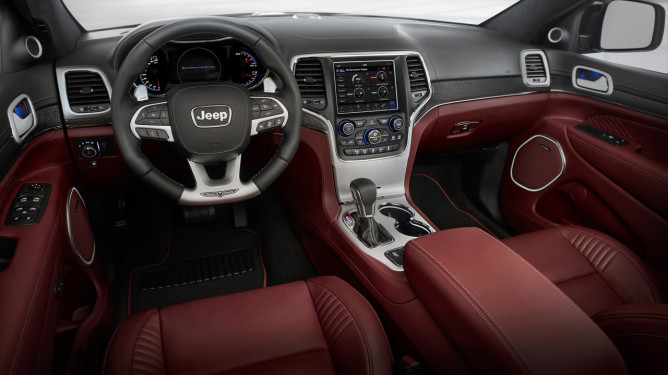 Jeep Grand Cherokee Trackhawk- versão apimentada traz V8 de 707 cv 11
