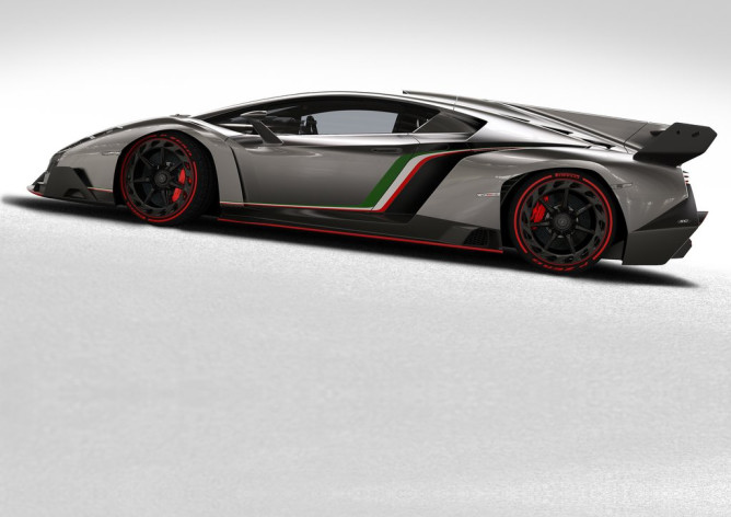 Lamborghini confirma Veneno roadster; modelo custará o equivalente a R$ 10,6 milhões 1