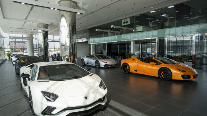 Lamborghini inaugura sua maior concessionária do mundo 6