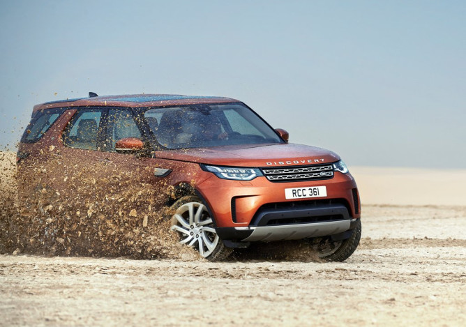 Land Rover apresenta nova geração do Discovery no Salão de Paris 2