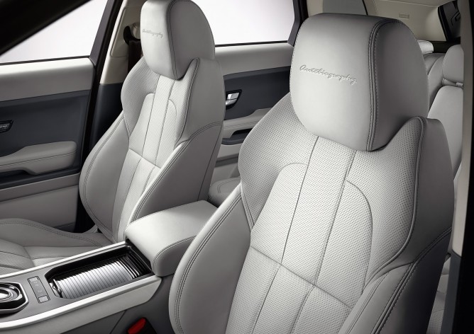 Range Rover Evoque Autobiography Dynamic