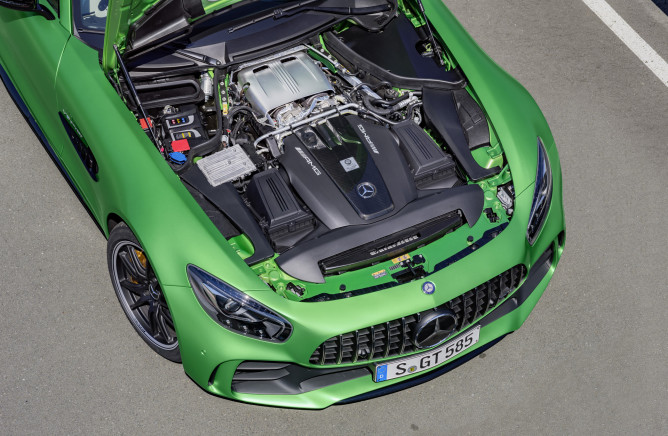 Mercedes AMG GT R chega ao Brasil em maio por R$ 1,2 milhão 1