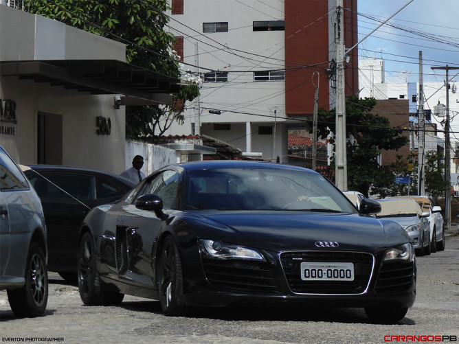 Nas Ruas de João Pessoa - Audi R8 V8