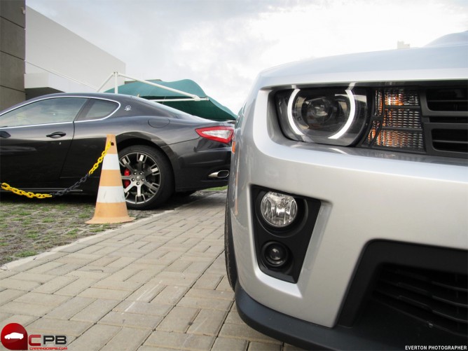 Nas Ruas de João Pessoa Maserati GranTurismo S e Camaro ZL1 37