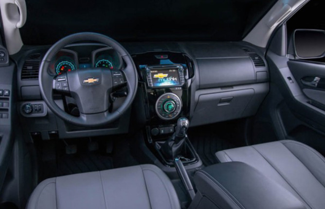 Nova Chevrolet S10 2015 ganha motor 2.5 flex de injeção direta com 206 cv 3