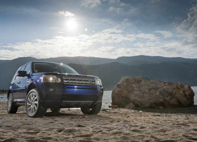 Por falha no airbag, Land Rover convoca 40 mil Evoque e Freelander para recall 1