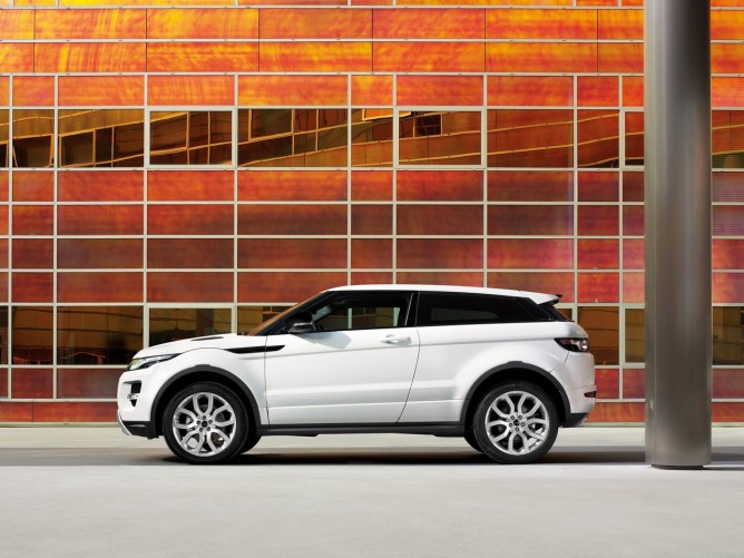Range Rover Evoque ganha opção de motor a deisel 2