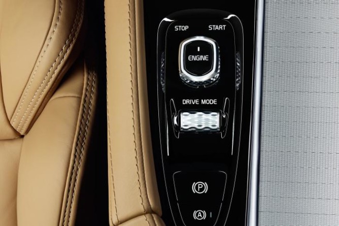 Volvo XC90 2015 tem primeiras imagens reveladas 8